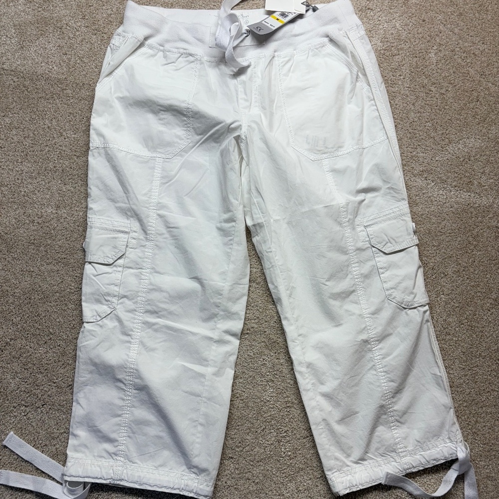 Calvin Klein Cargo Capri Pants
